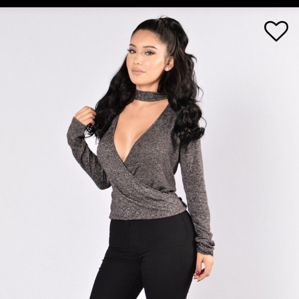 🚨SOLD🚨Fashion nova choker surplice top - Picture 2 of 4